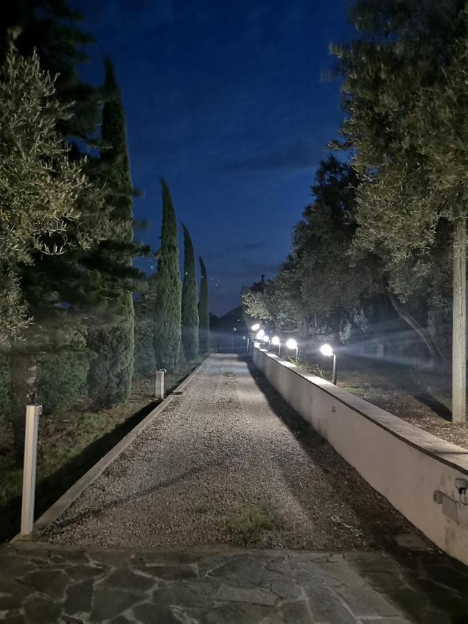 Sul Lago Dorato Terracina Exterior photo